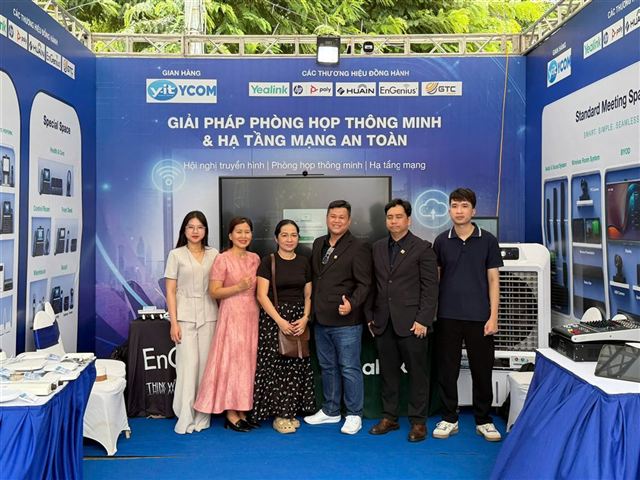 VOMA tới thăm gian hàng Công ty TNHH YCOM tại Ngày hội An ninh mạng 2026